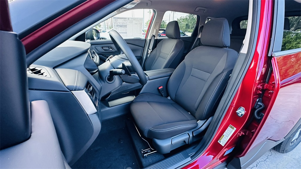 2026 Nissan Rogue S photo 24