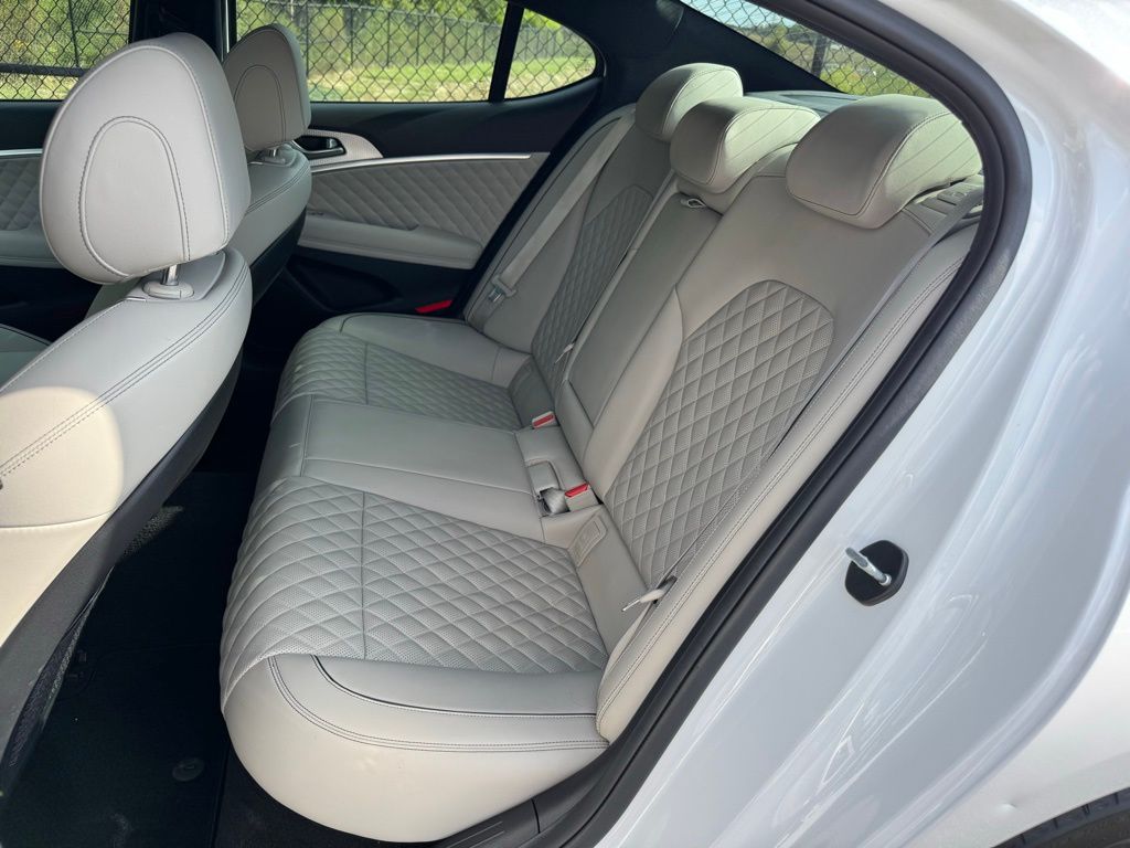 2023 Genesis G70 3.3T Sport Prestige photo 19