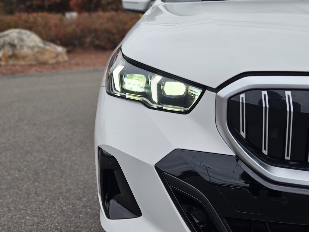 Image of Certified Pre-Owned 2025 BMW i5 xDrive40