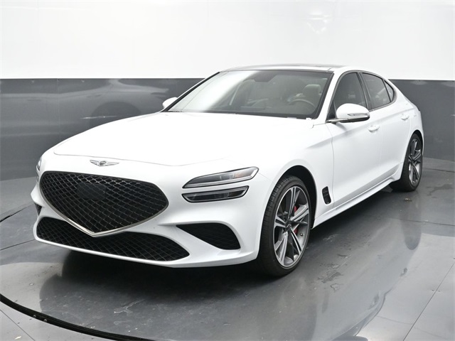 2025 GENESIS G70 Standard's photo