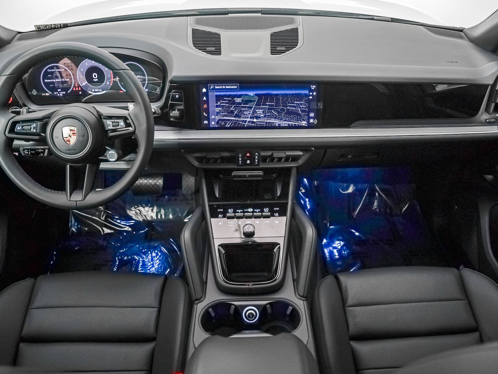 2025 Porsche Cayenne photo 15