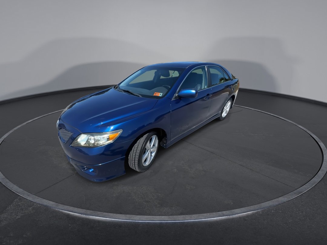 2011 Toyota Camry SE photo 4