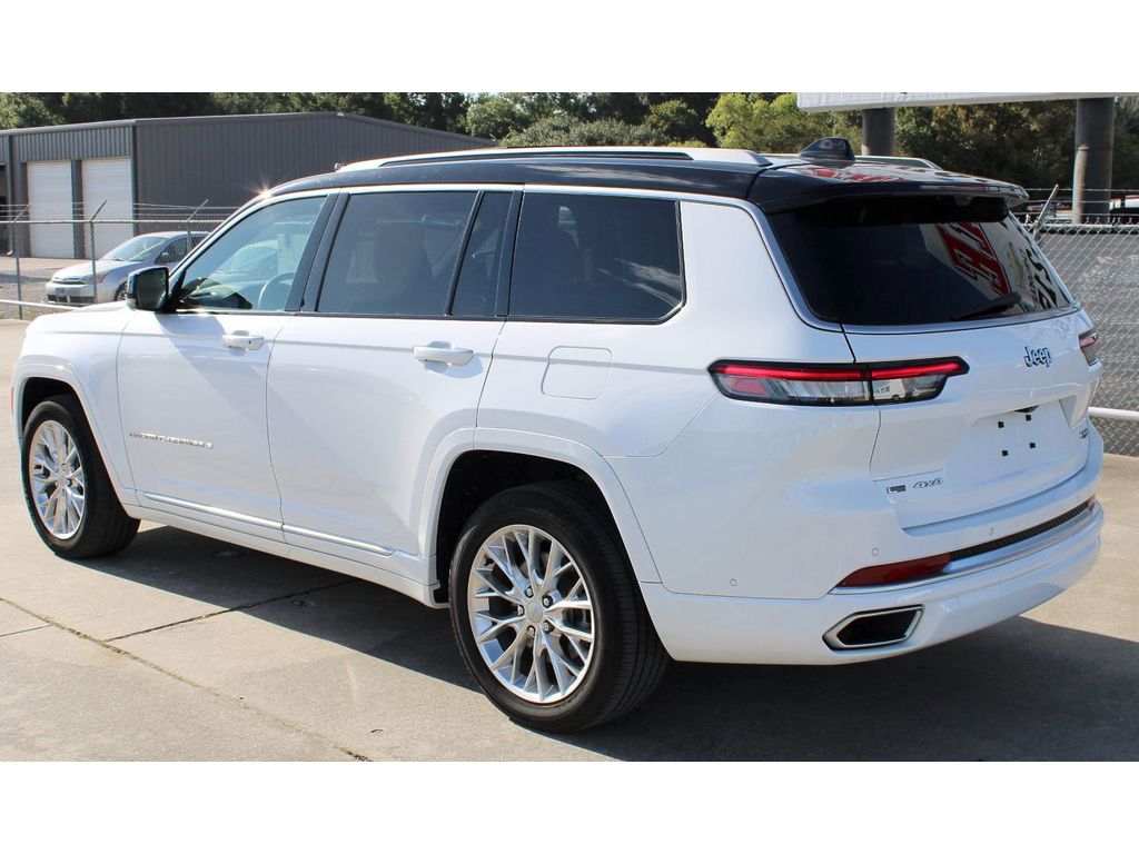 2021 Jeep Grand Cherokee L Summit photo 3