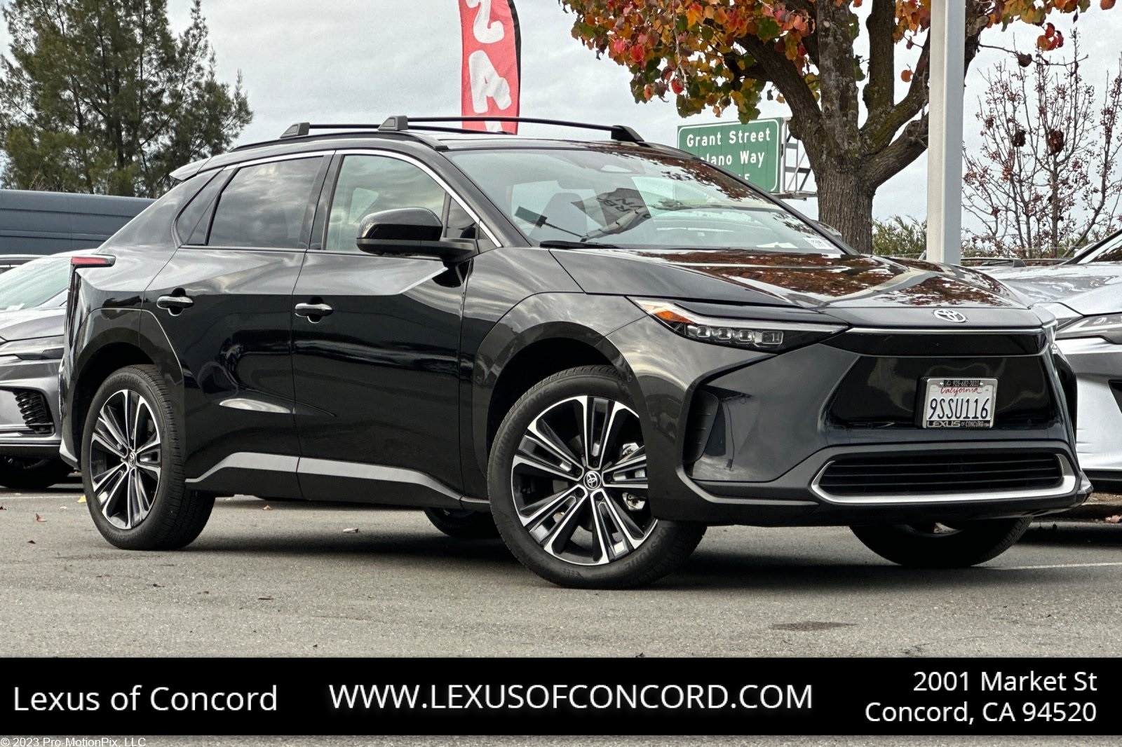 2025 Toyota bZ4X Limited's photo