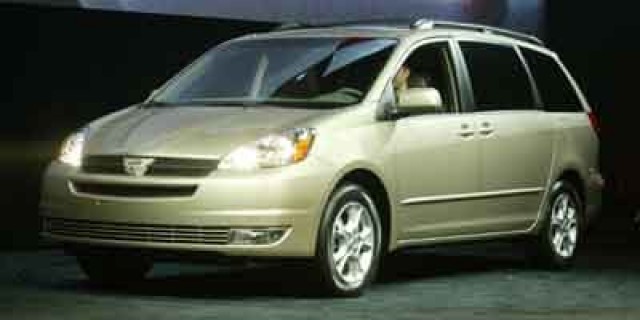 2004 Toyota Sienna LE