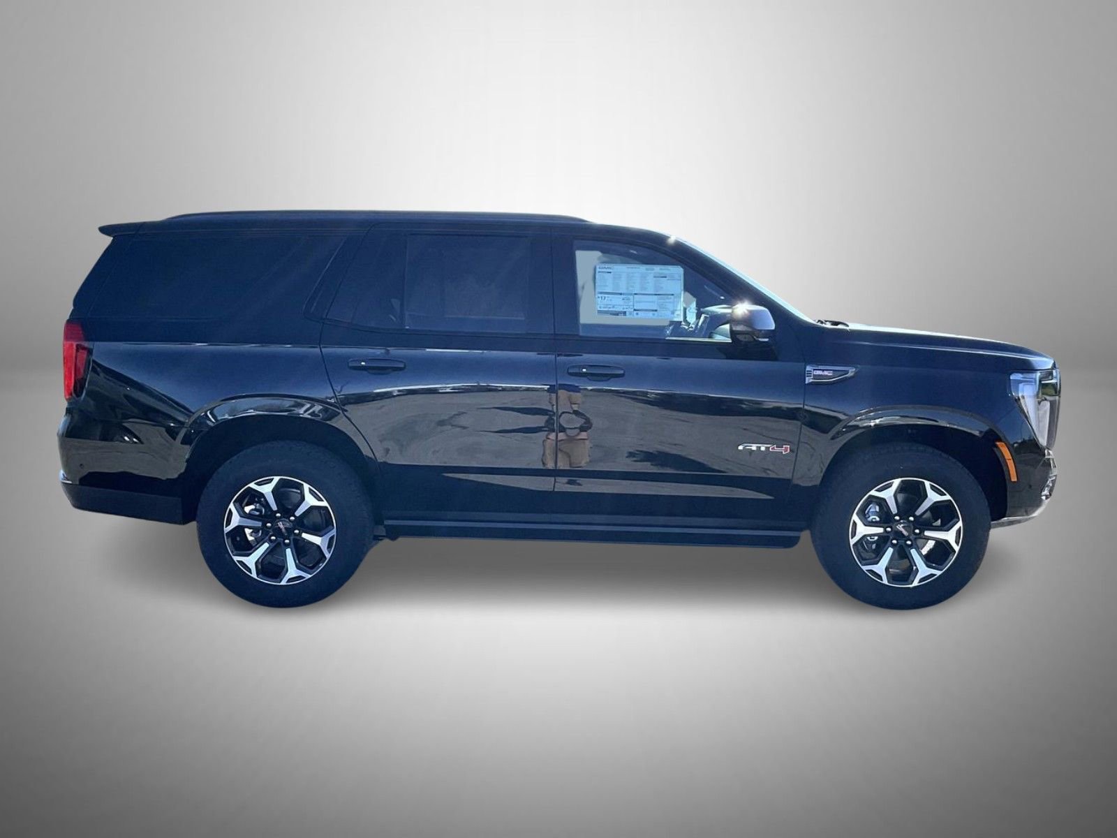 2026 Gmc Yukon AT4 photo 4