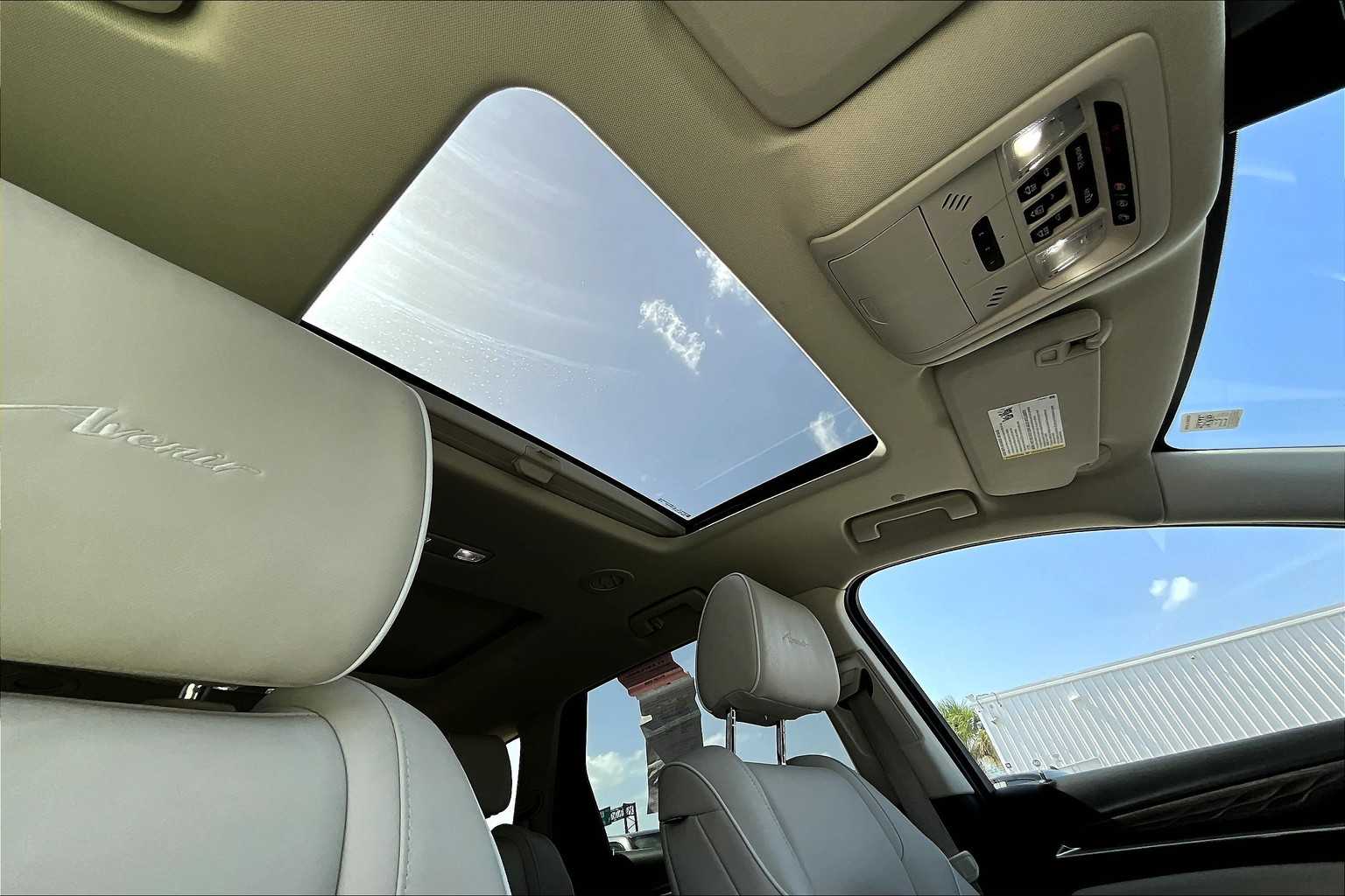 2023 Buick Enclave Avenir photo 12
