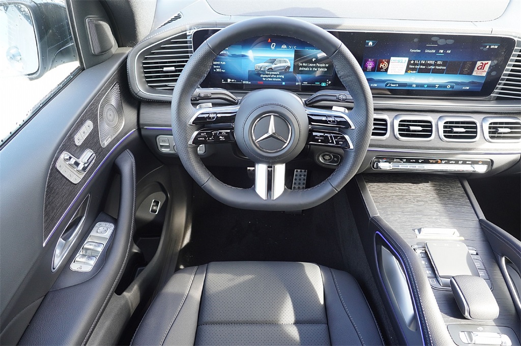 2026 Mercedes Benz GLS 450 4MATIC photo 13