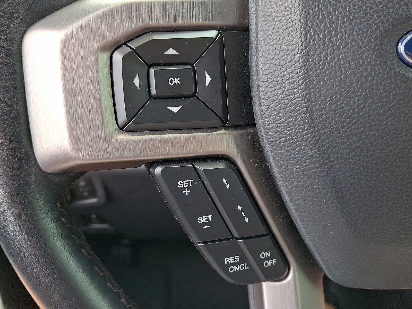 2022 Ford F-250 Platinum photo 21