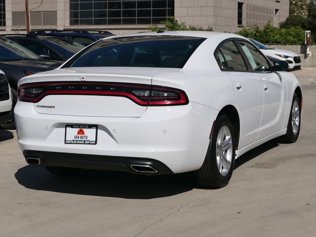 2022 Dodge Charger SXT photo 3