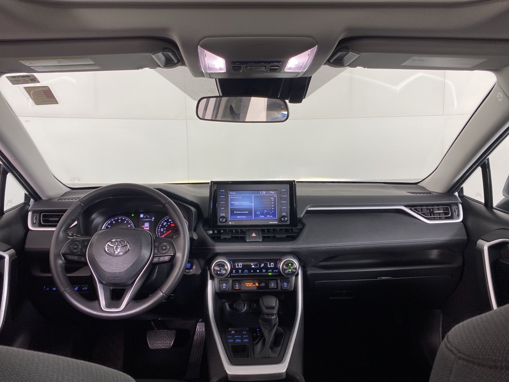 Used 2022 Toyota RAV4 XLE with VIN 2T3P1RFV5NC313035 for sale in Kansas City