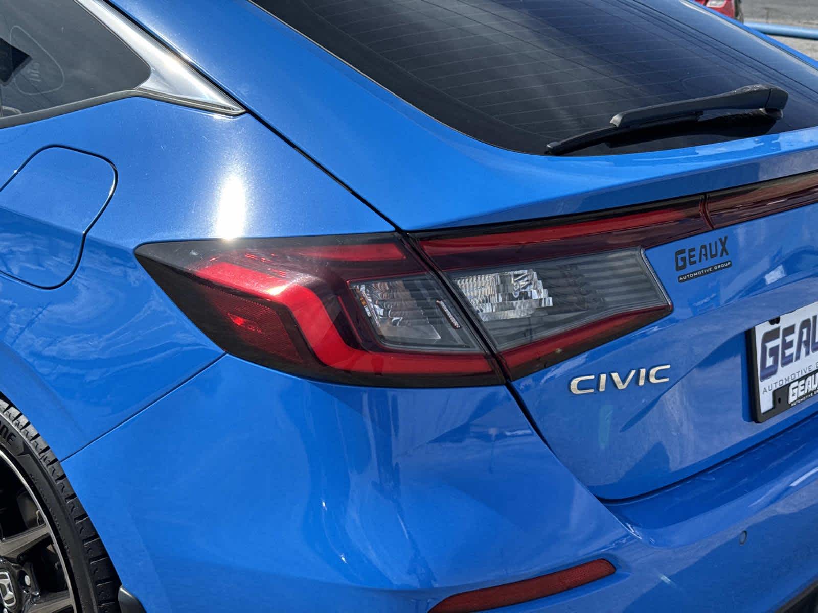 2022 Honda Civic Hatchback Sport Touring photo 13