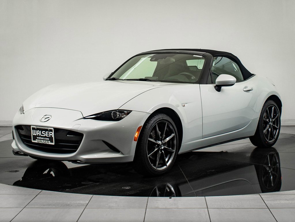 2017 Mazda MX-5 Miata Grand Touring's photo
