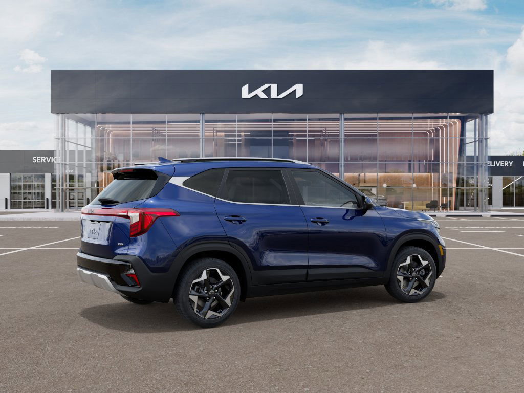 2025 Kia Seltos EX photo 5