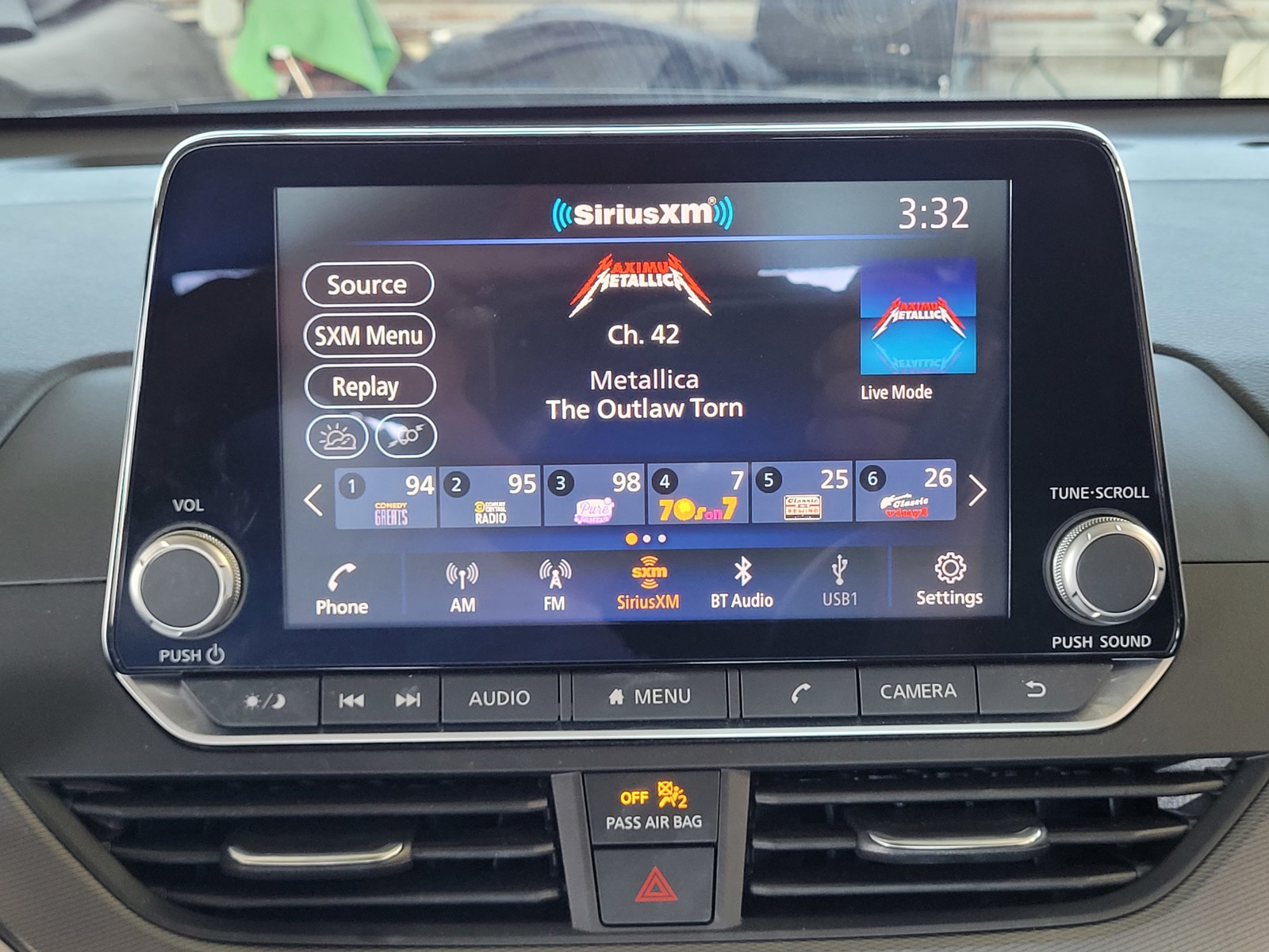 2023 Nissan Altima 2.5 SR photo 11