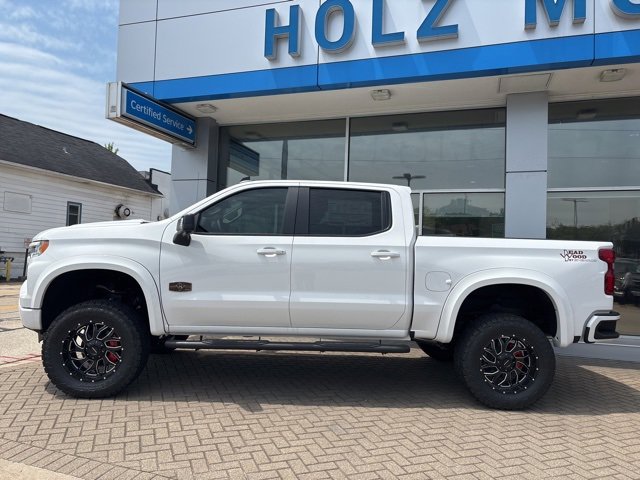 2025 Chevrolet Silverado 1500 RST photo 2