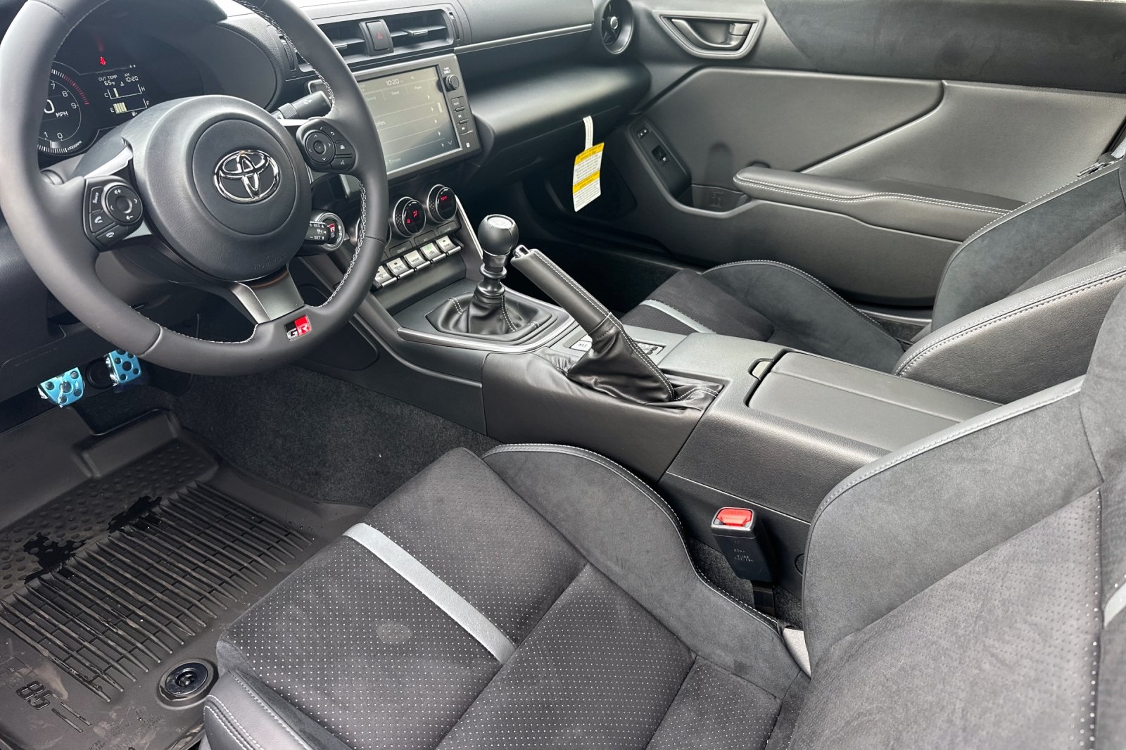 2025 Toyota GR86 Premium photo 10