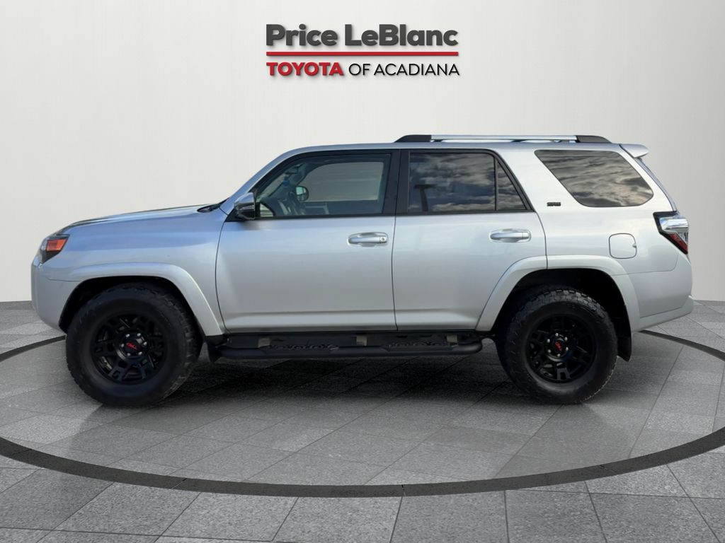 2023 Toyota 4Runner SR5 Premium photo 3