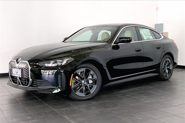 2025 BMW i4 eDrive40