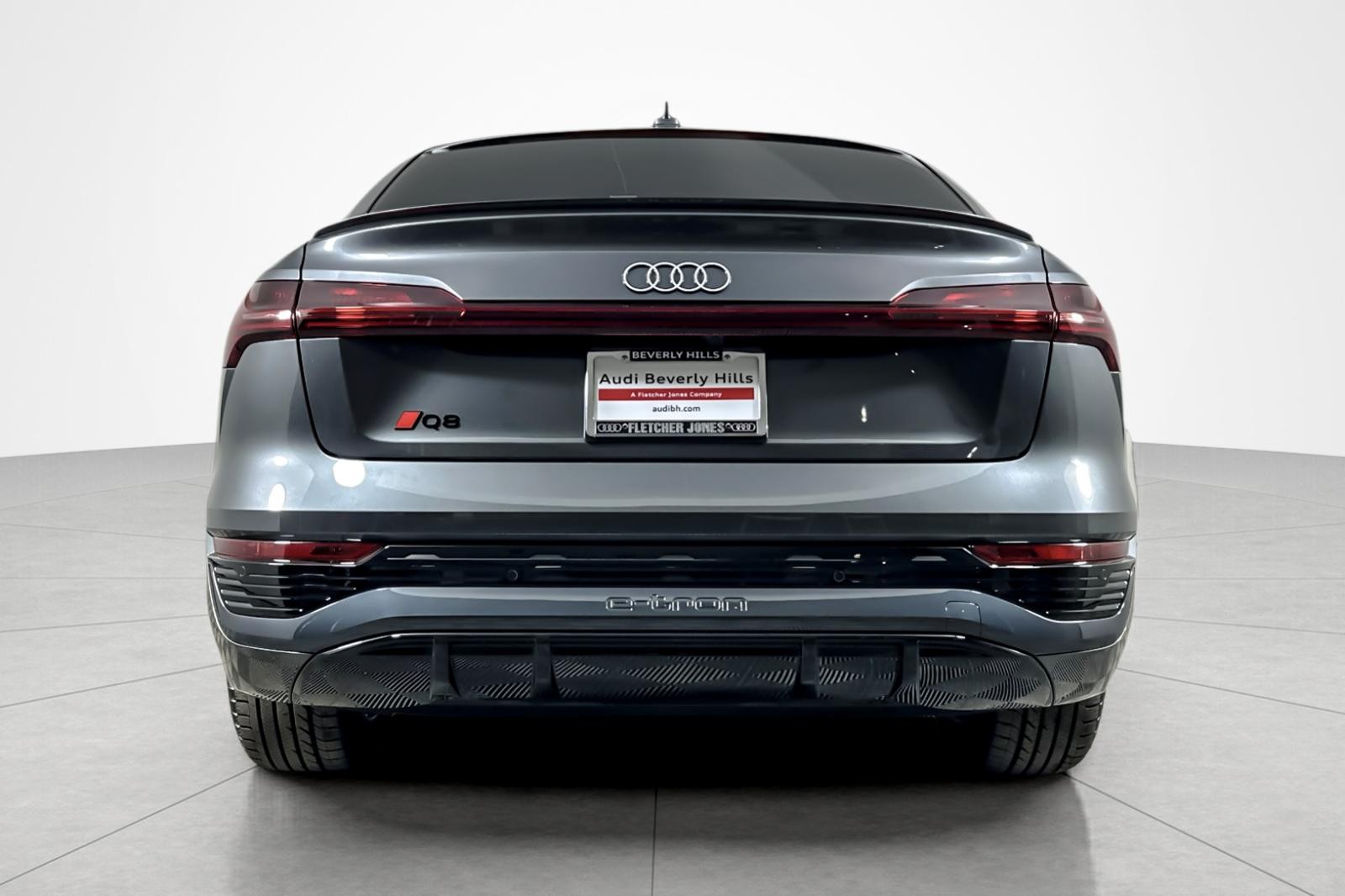 2024 Audi Q8 E-tron line Prestige photo 3