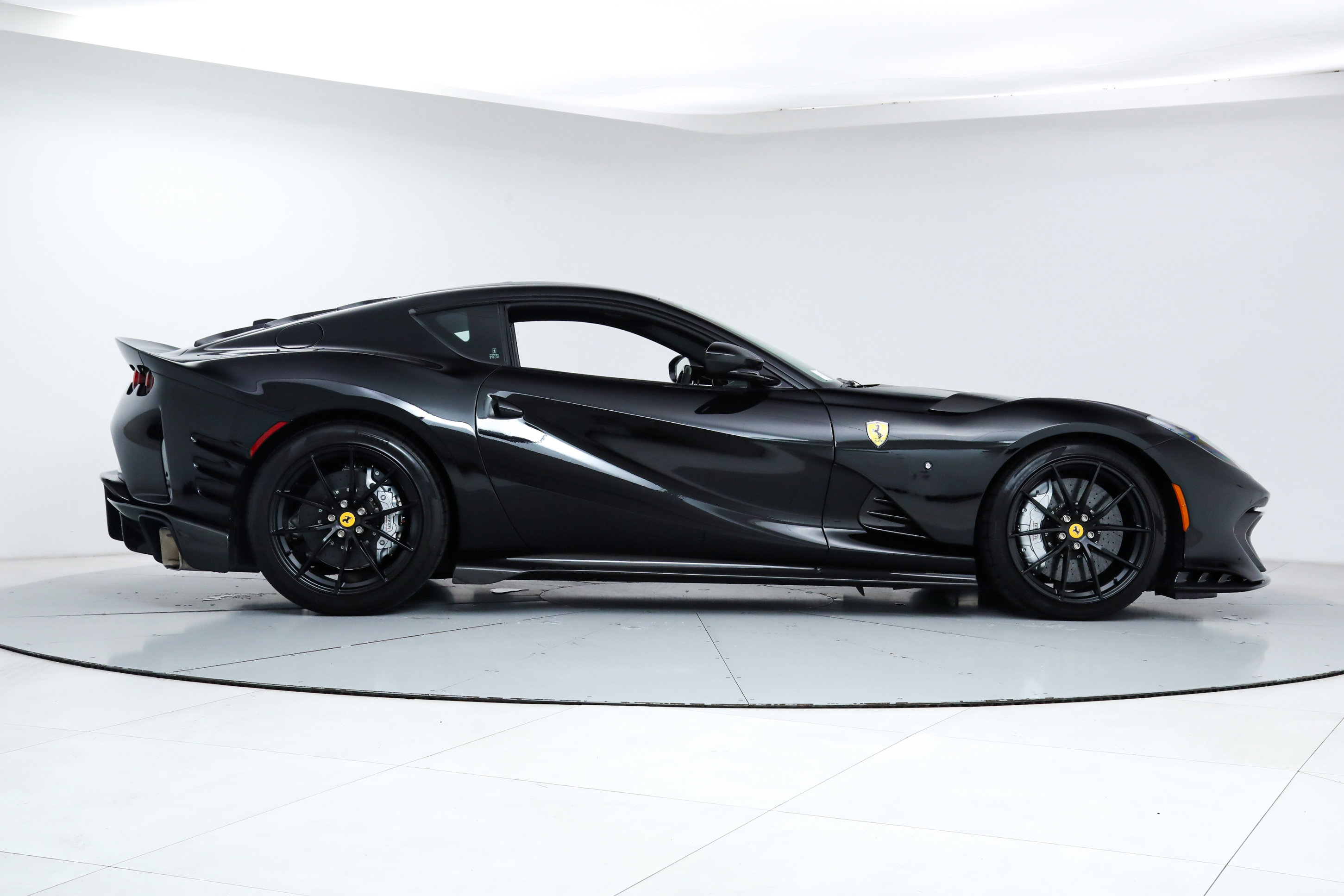 2024 Ferrari 812 Competizione photo 29