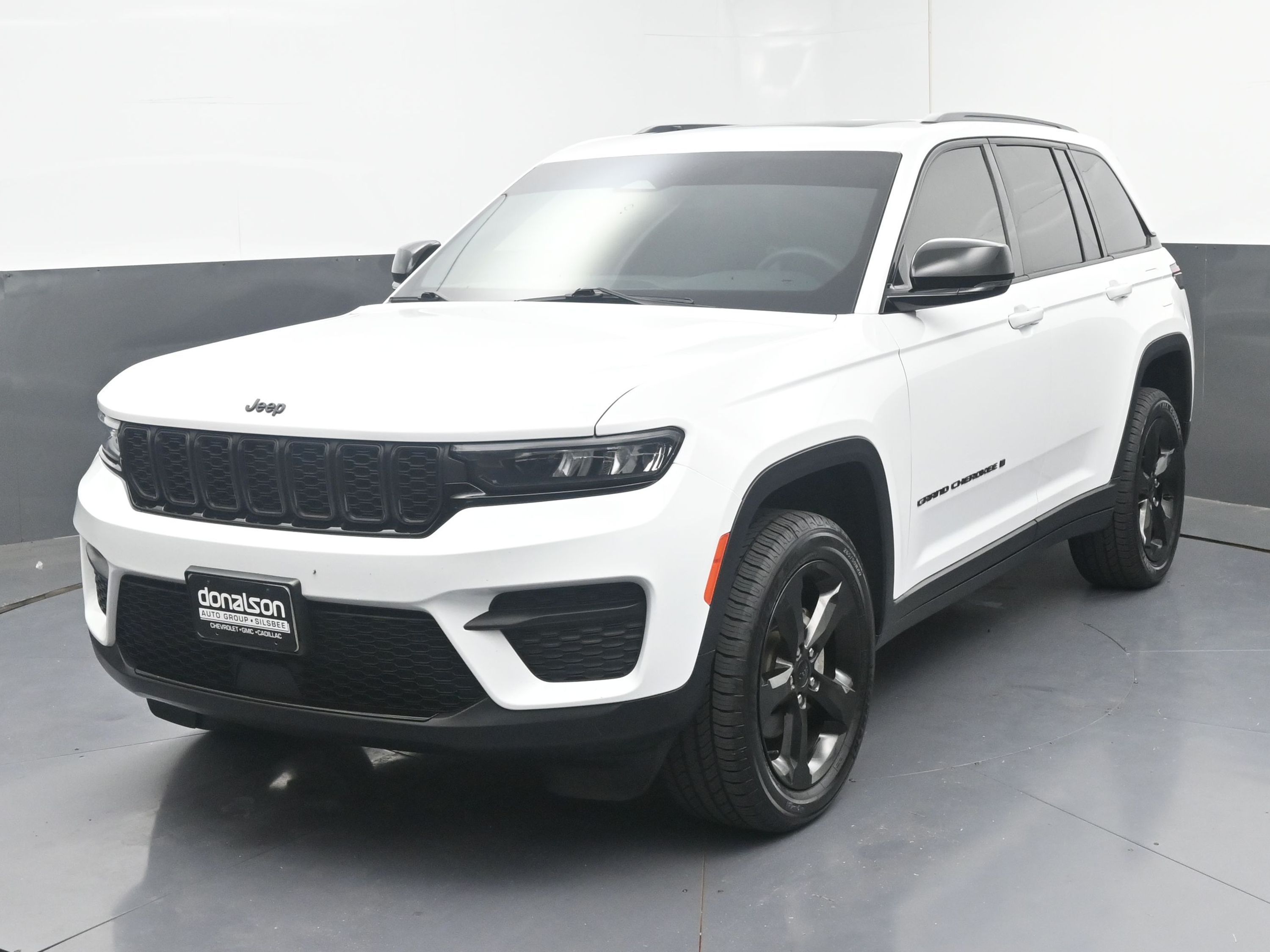 2023 Jeep Grand Cherokee Altitude X photo 4