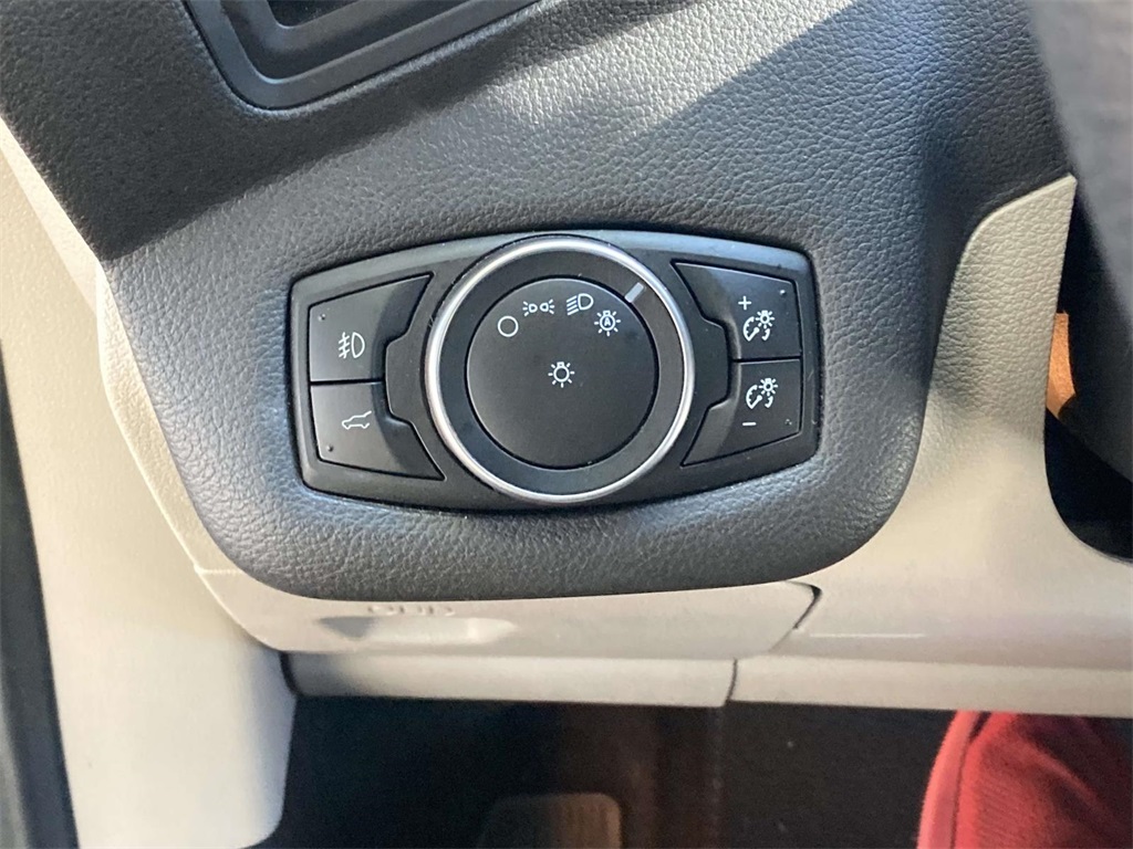 2017 Ford Escape SE photo 18