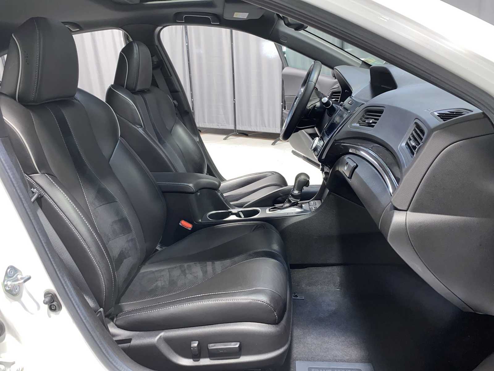 2020 Acura ILX Premium A-Spec photo 14