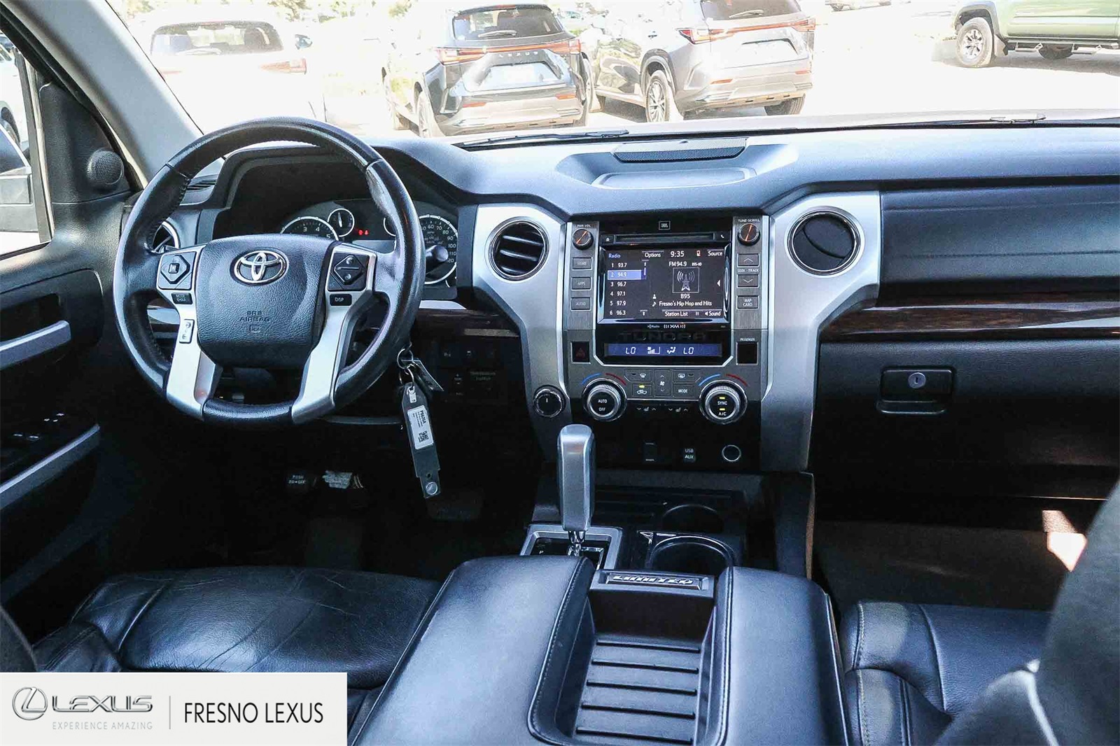2016 Toyota Tundra Limited CrewMax photo 14