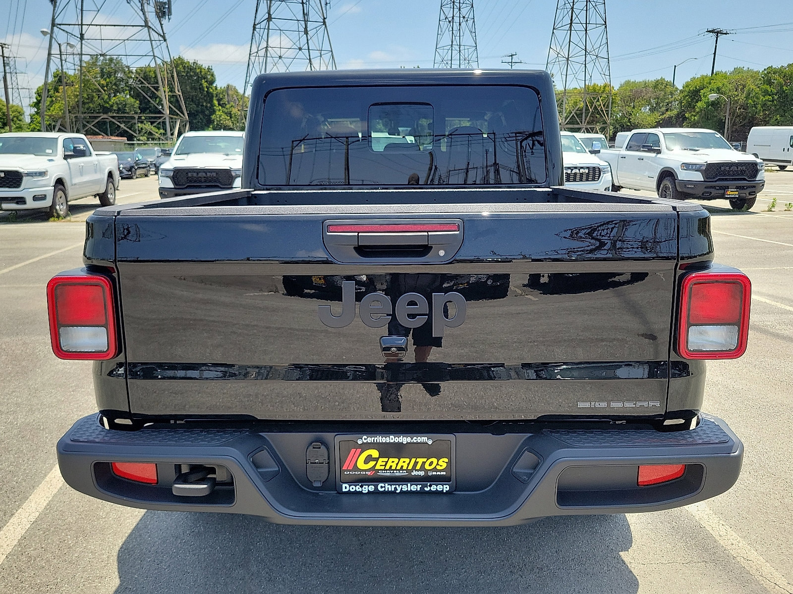 2025 Jeep Gladiator Sport photo 4