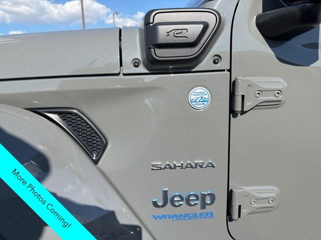 2022 Jeep Wrangler Unlimited Sahara 4xe photo 8