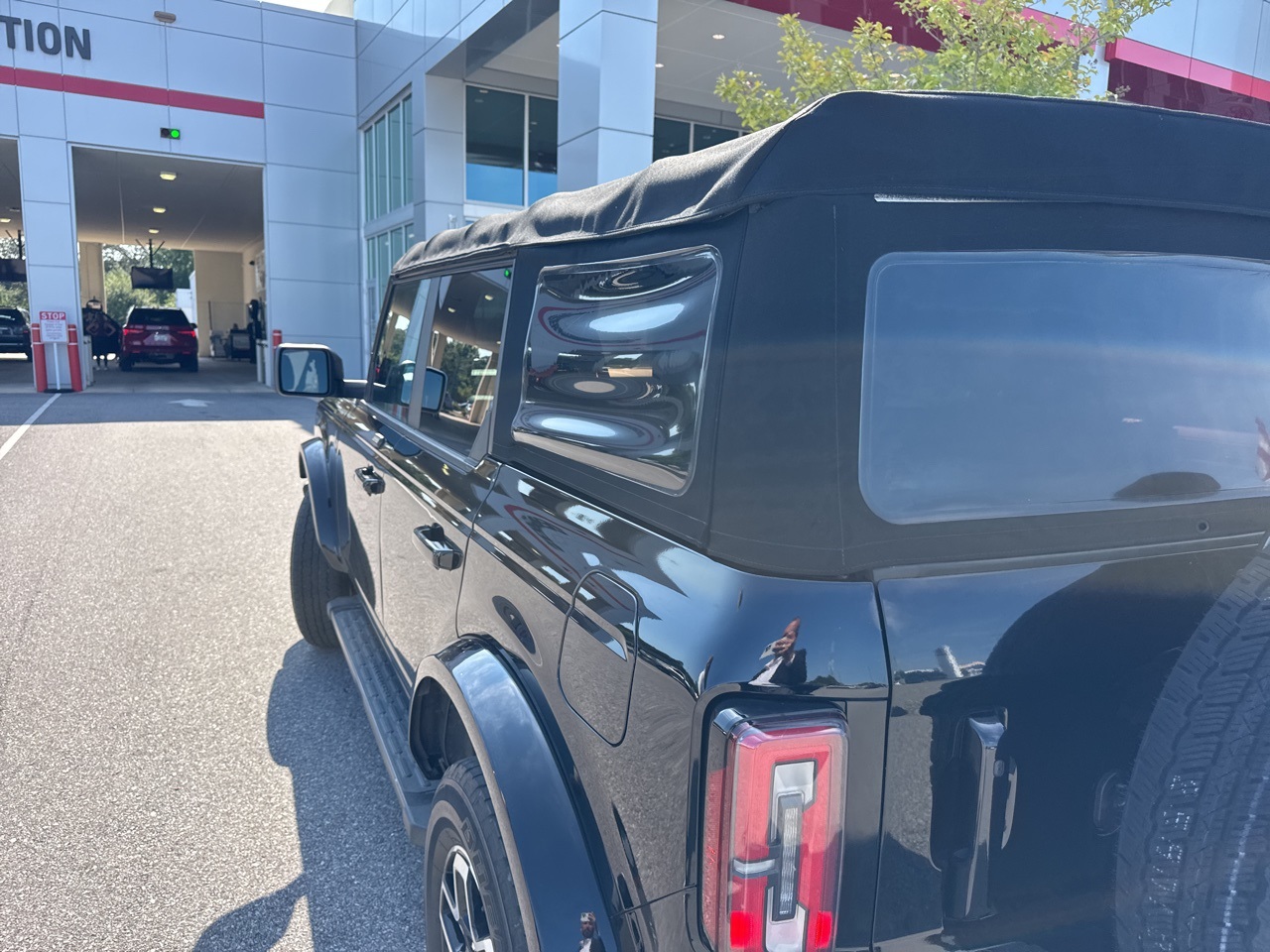 2021 Ford Bronco Outer Banks photo 5