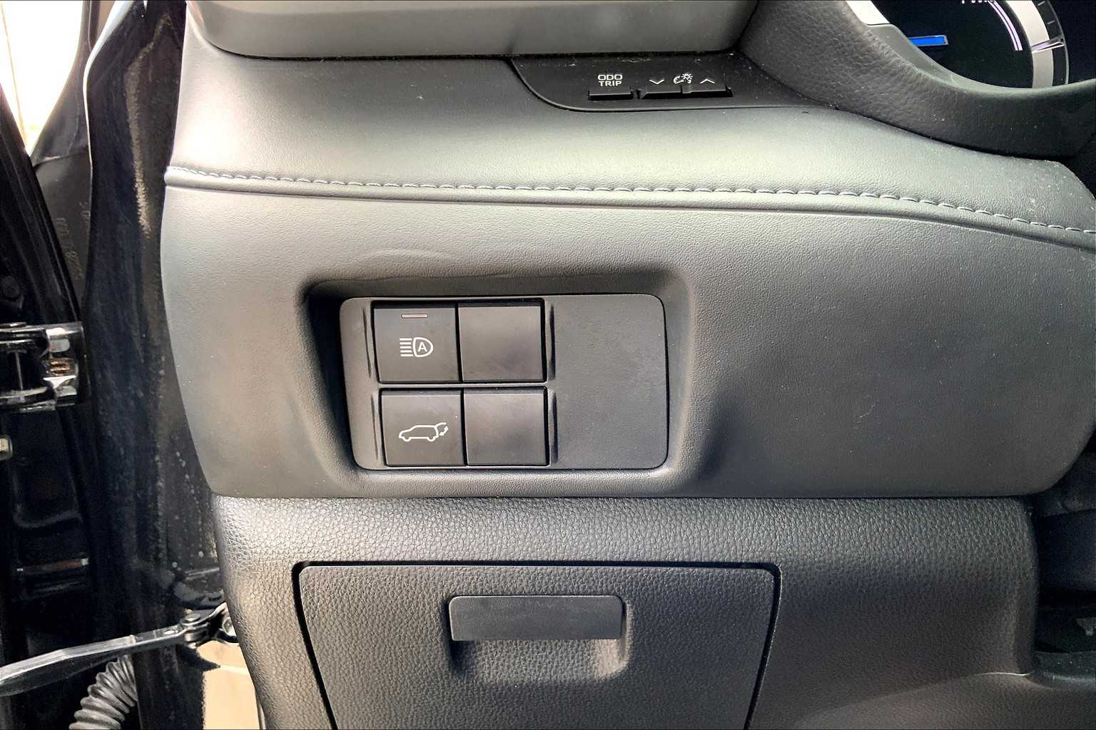 2020 Toyota Highlander Hybrid XLE photo 31