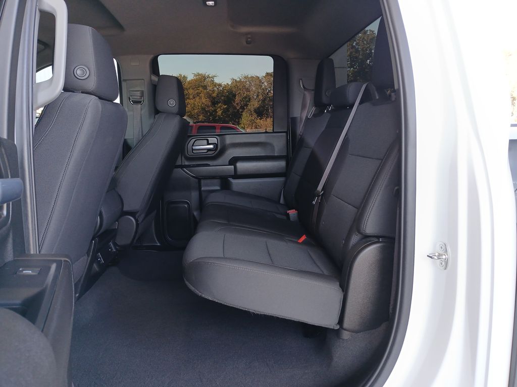 2024 Chevrolet Silverado 2500HD Custom photo 24