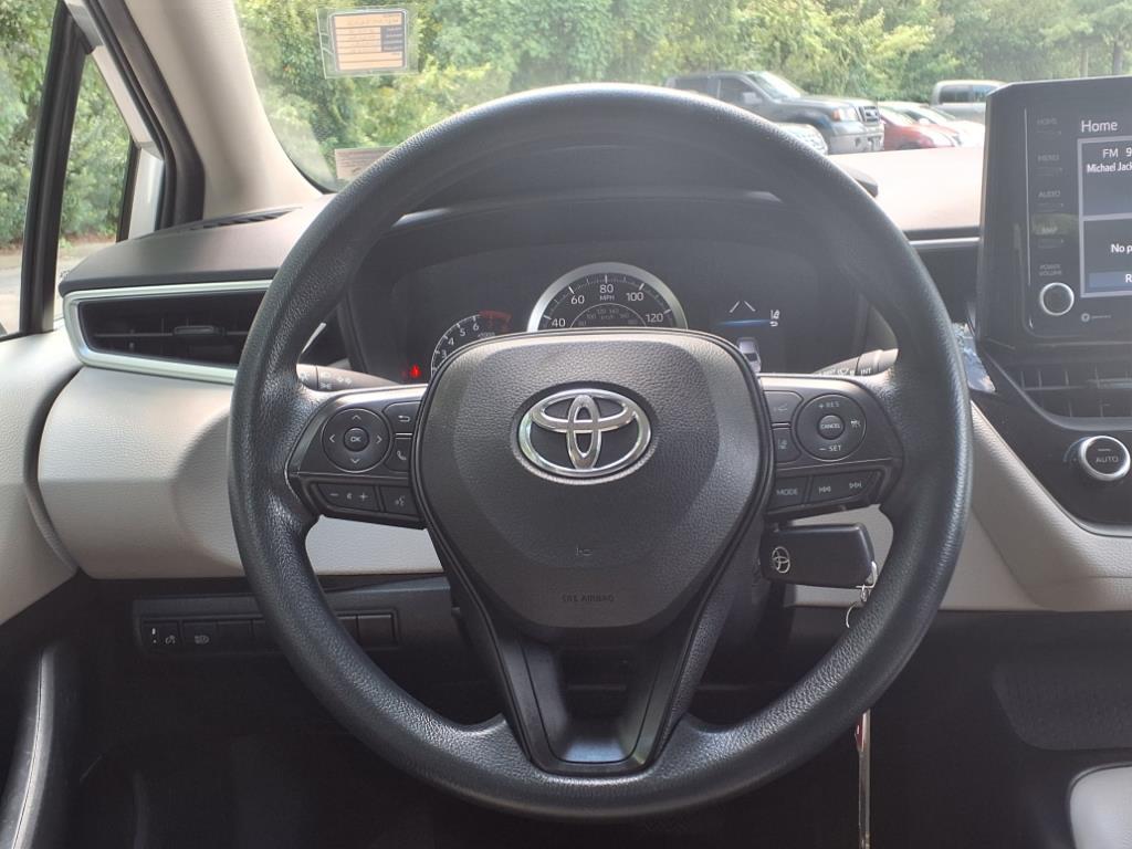 2022 Toyota Corolla LE photo 10