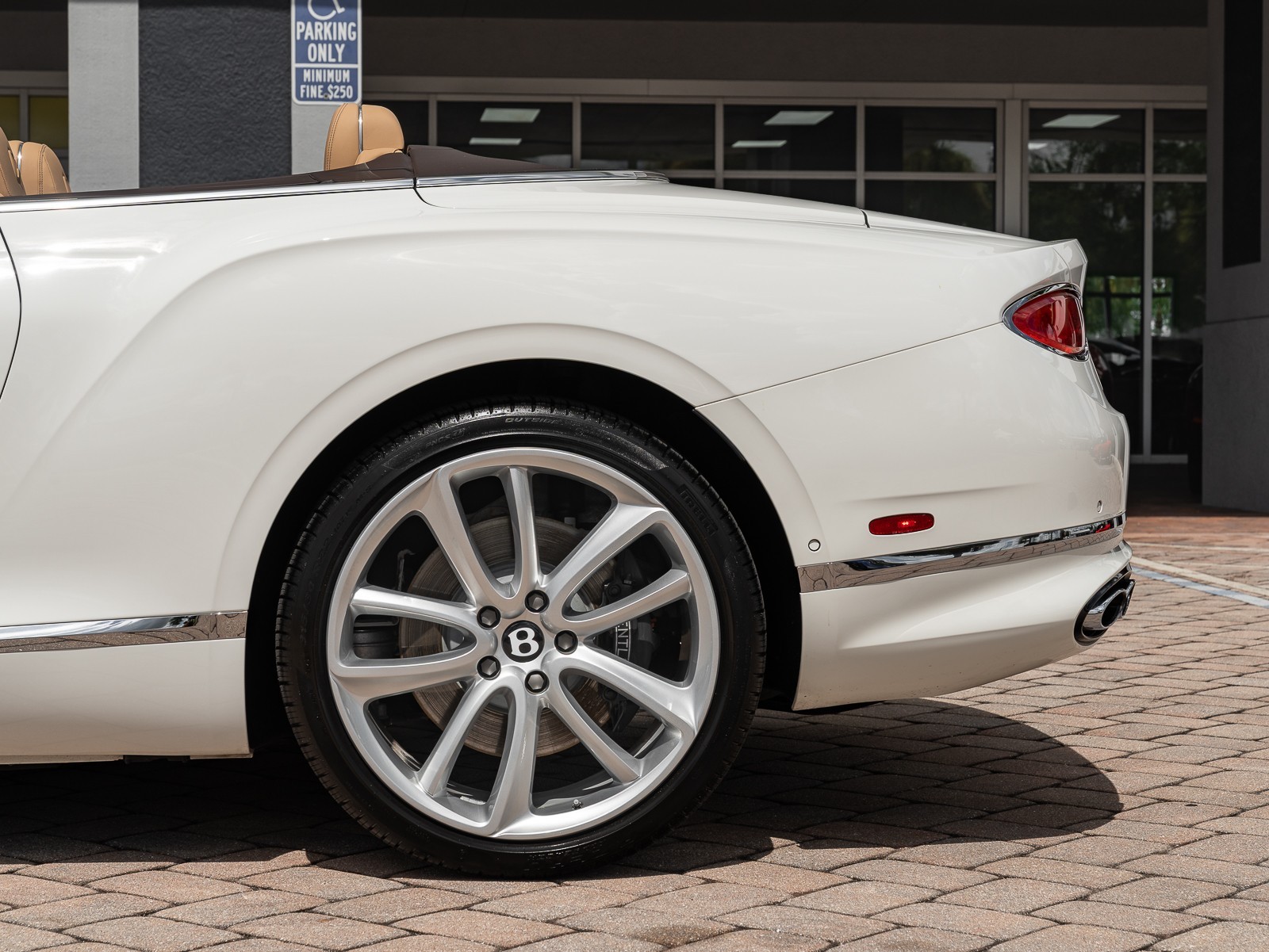 2020 Bentley Continental GTC GT V8 photo 11