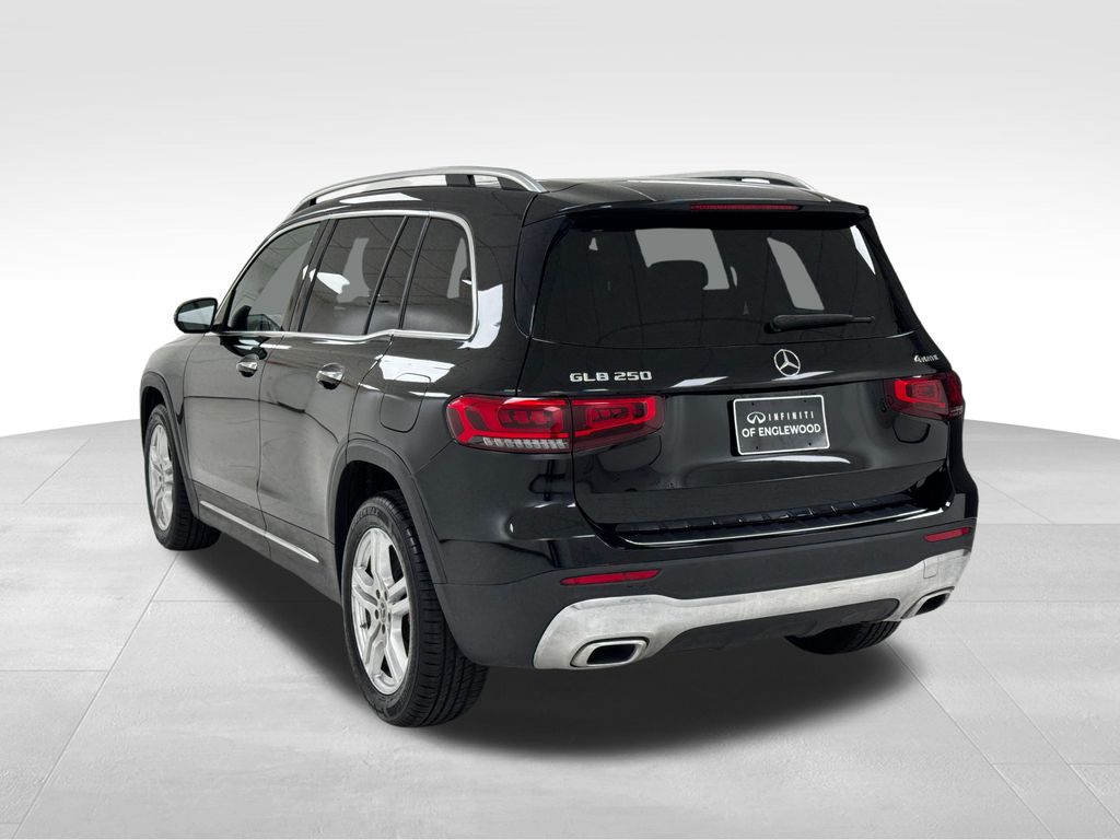 2022 Mercedes Benz GLB 250 4MATIC photo 4