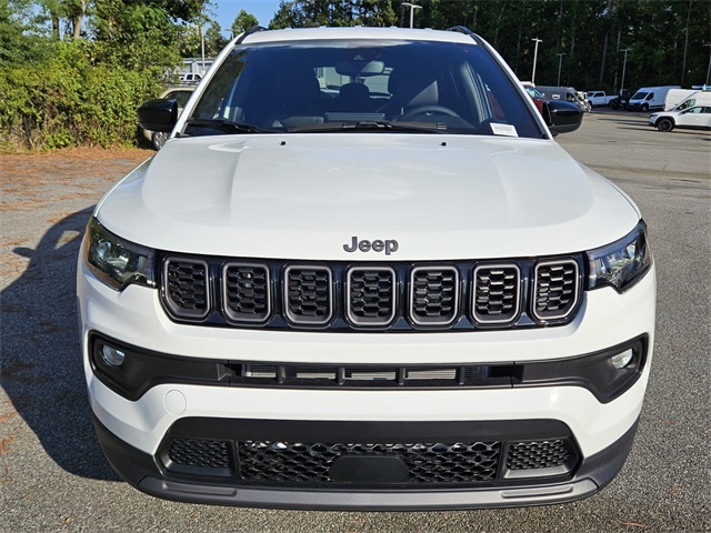 2026 Jeep Compass Latitude Altitude photo 2