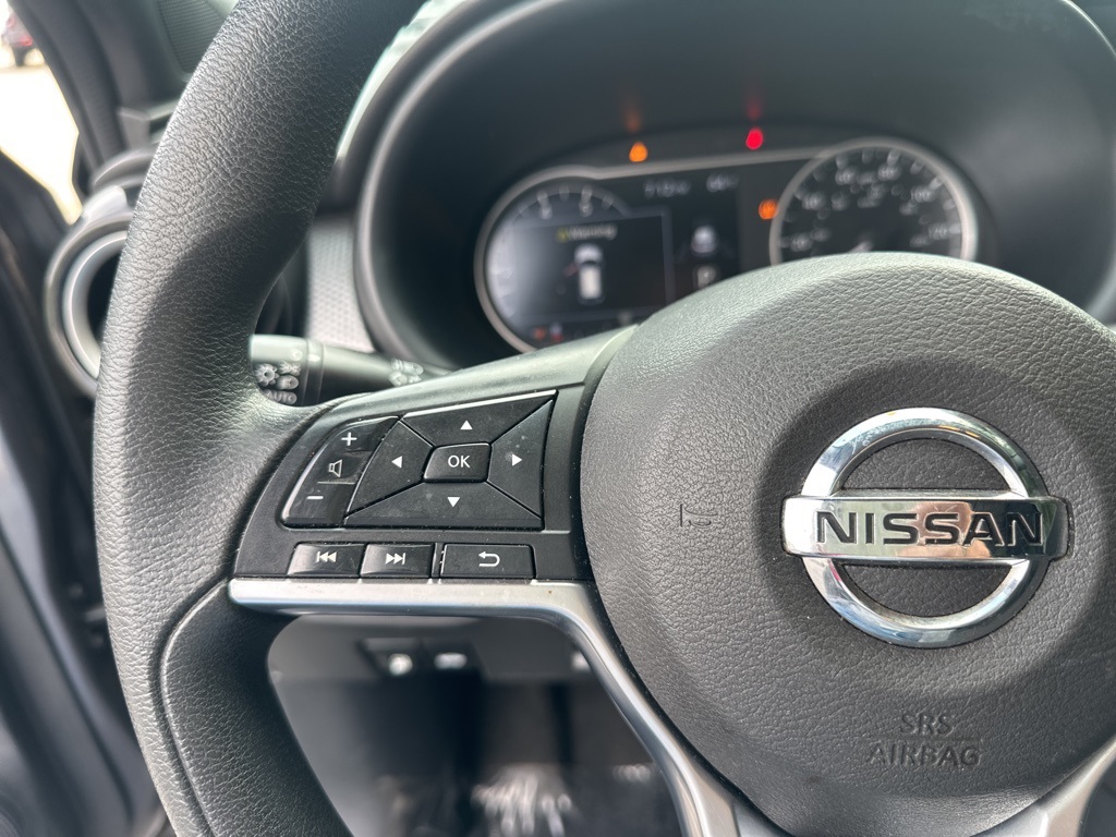 2019 Nissan Kicks SV photo 8