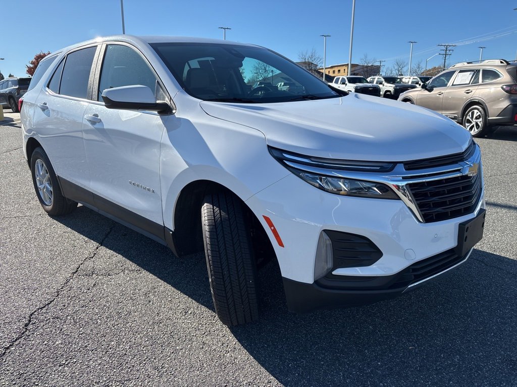 2024 Chevrolet Equinox LT photo 4