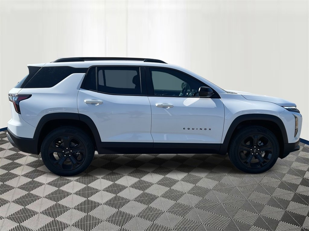 2026 Chevrolet Equinox LT photo 5