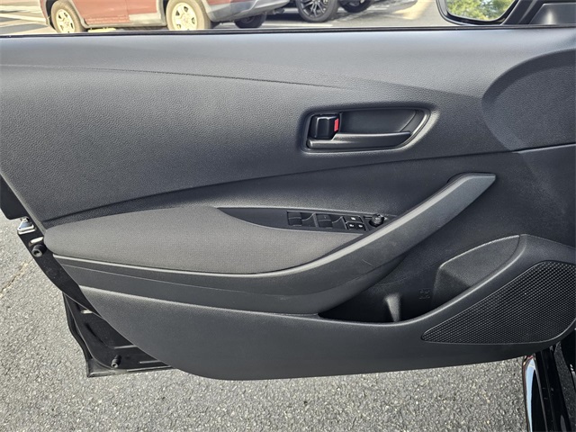 2025 Toyota Corolla LE photo 20