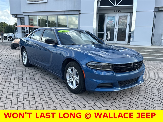 2023 Dodge Charger SXT photo 3