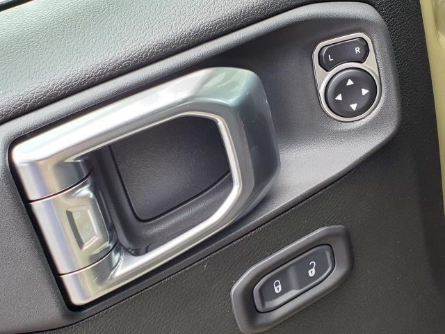 2025 Jeep Gladiator Mojave photo 19