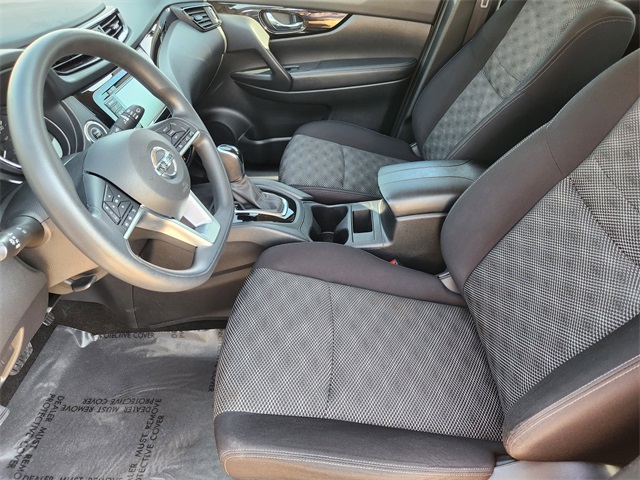 2019 Nissan Rogue Sport SV photo 13