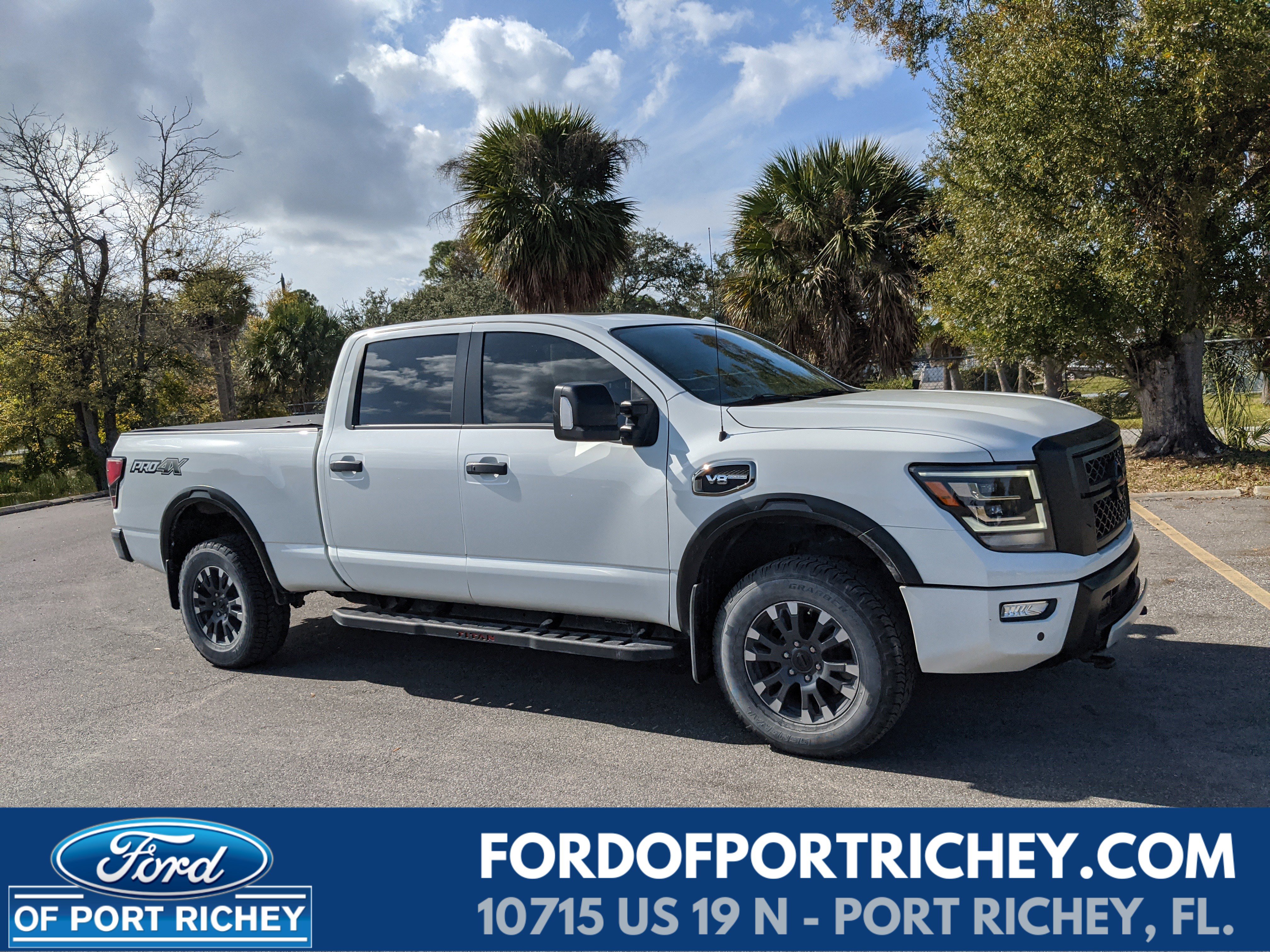 2021 Nissan Titan XD PRO-4X's photo