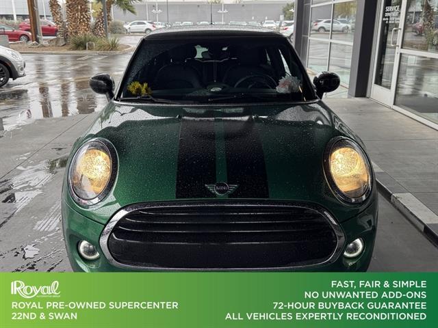 2020 MINI Hardtop Oxford Edition's photo