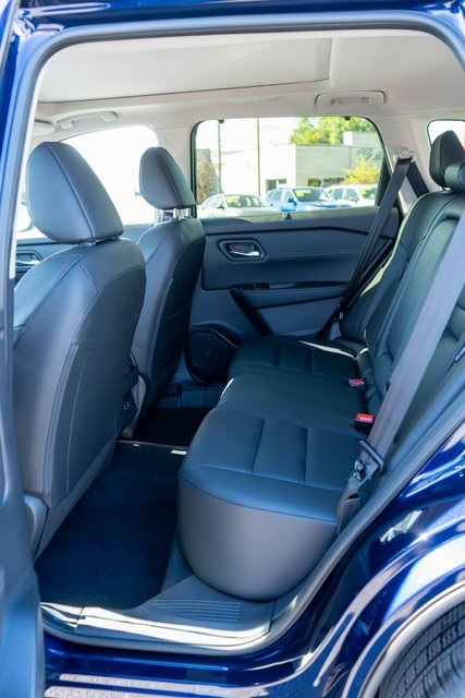 2026 Nissan Rogue SV photo 5