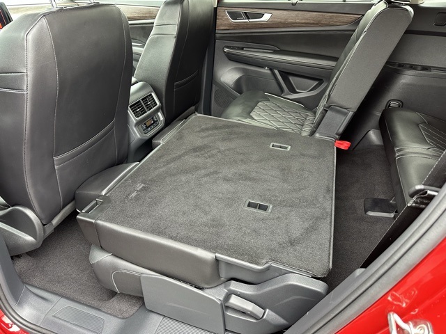 2024 Volkswagen Atlas SEL Premium R-Line photo 13