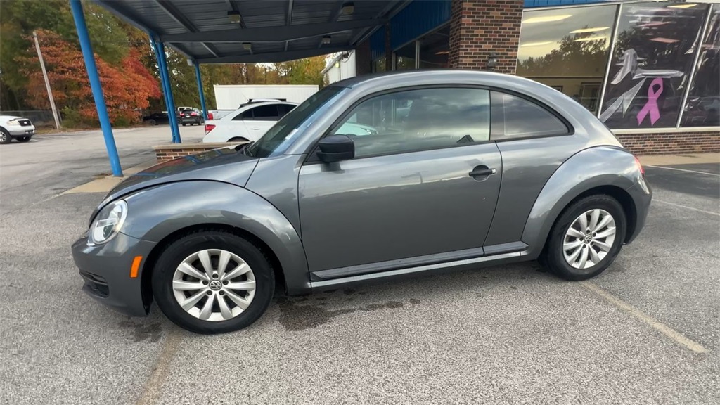 2014 Volkswagen Beetle 2.5L photo 4